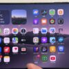 「iPhone Duo」のアプリはどこに置く？　閉じたら“右寄せ”、開いたら“両端”が正解か　